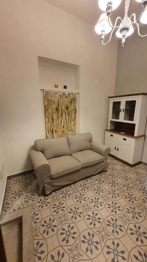 Civico Otto7 Apartment Виласимиус Екстериор снимка